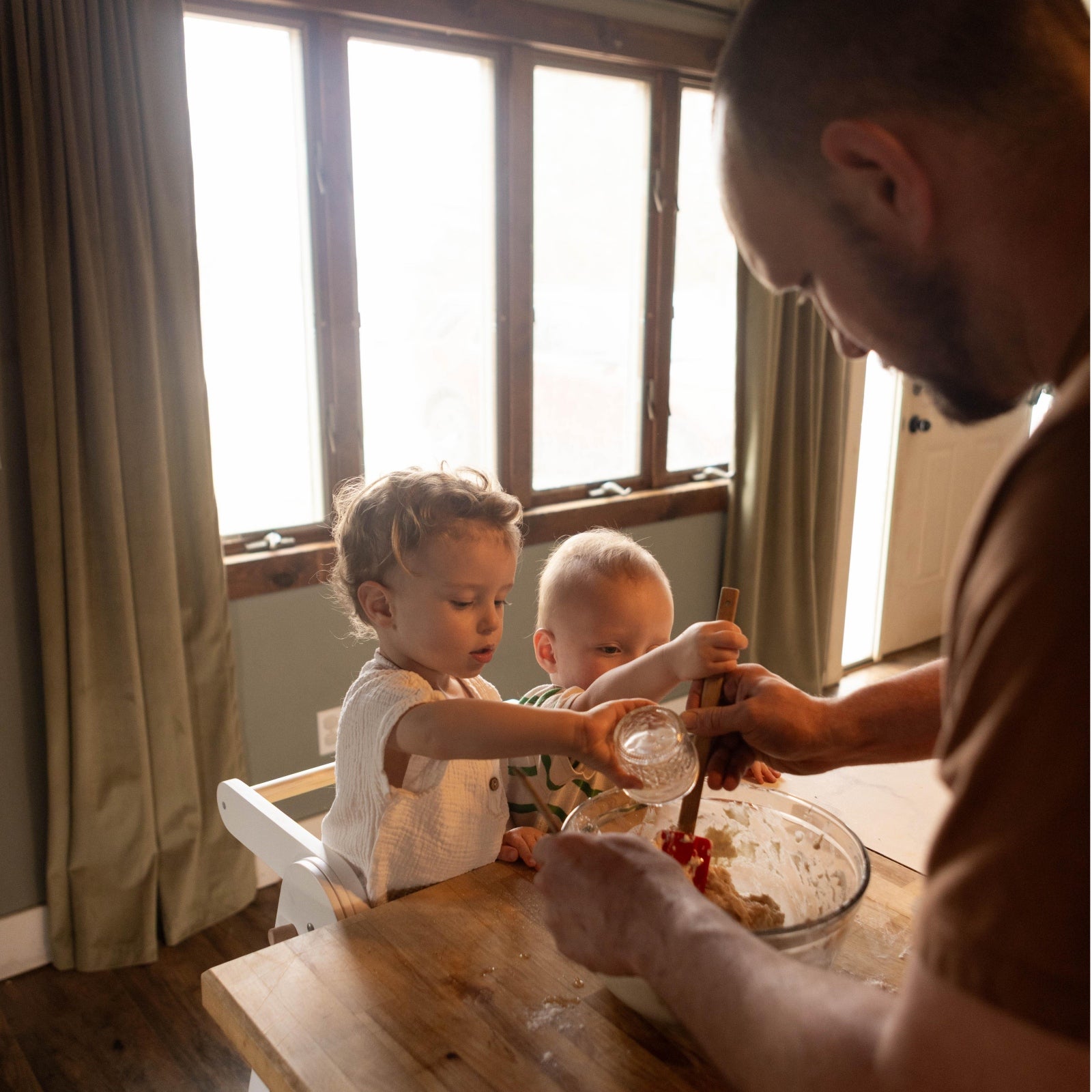 Cooking Together: 5 Safe Ways to Involve Your Toddler in the Kitchen