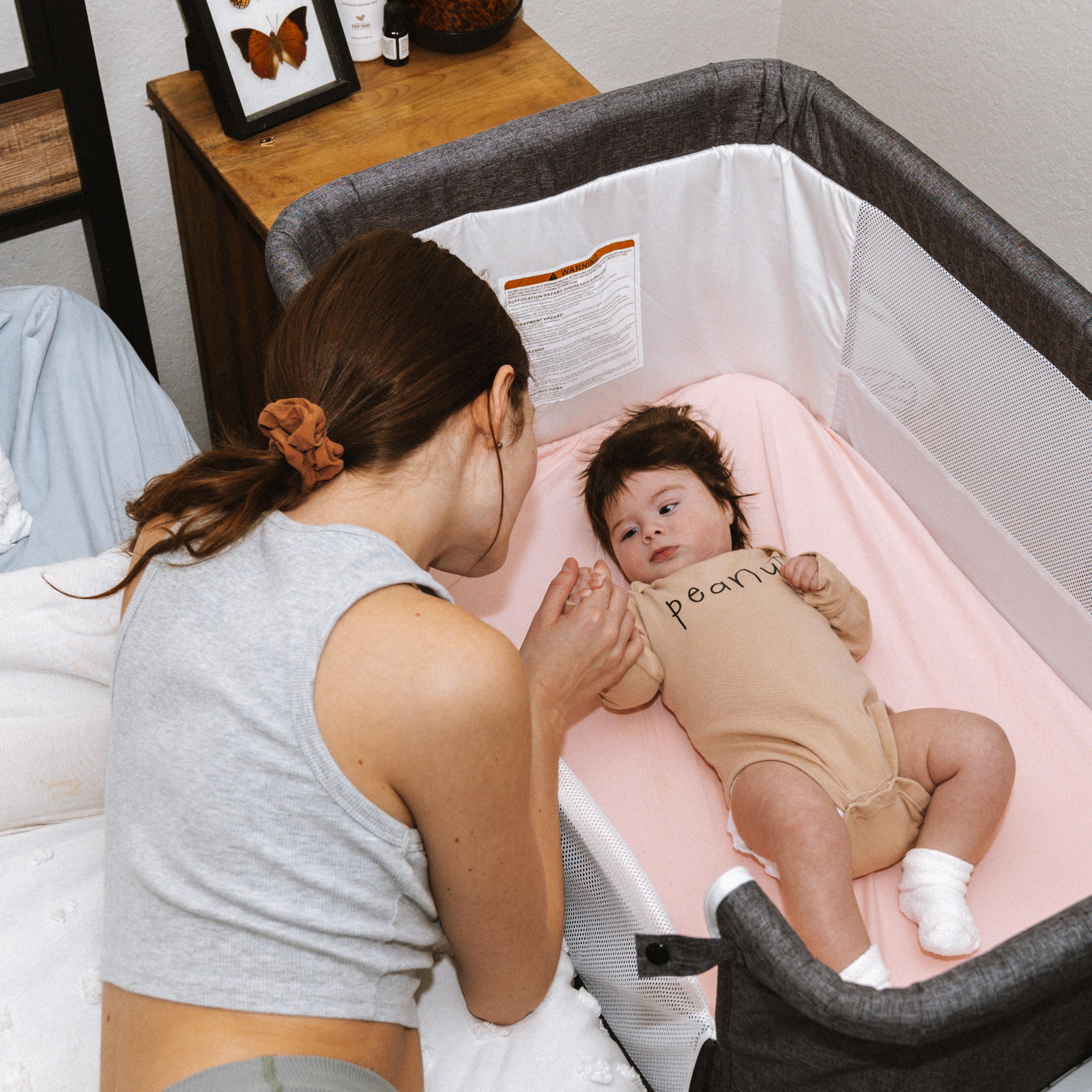 How Long Should a Baby Stay in a Bassinet?