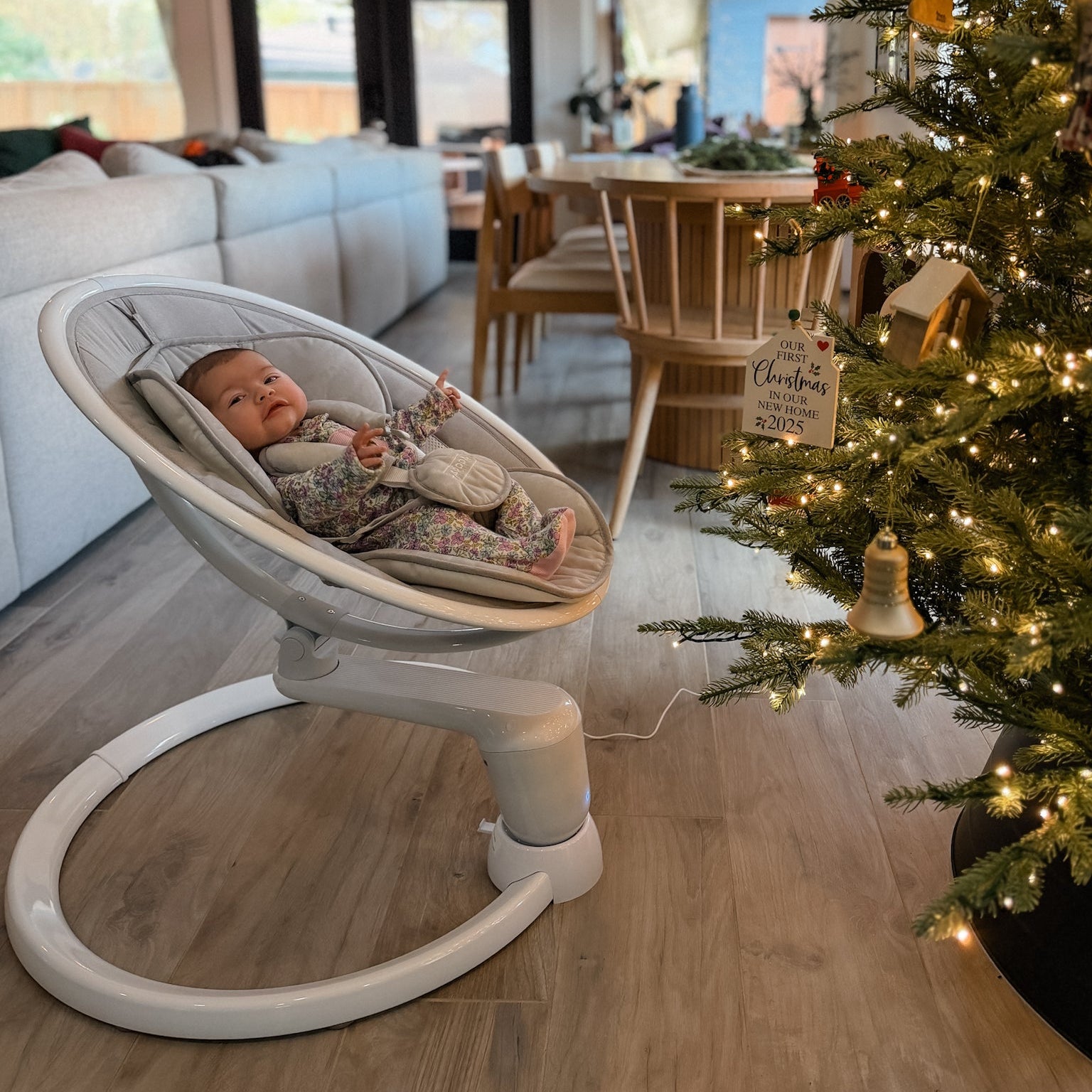 HARPPA Weddell Orbit | Electric Baby Swing for eye-level bonding