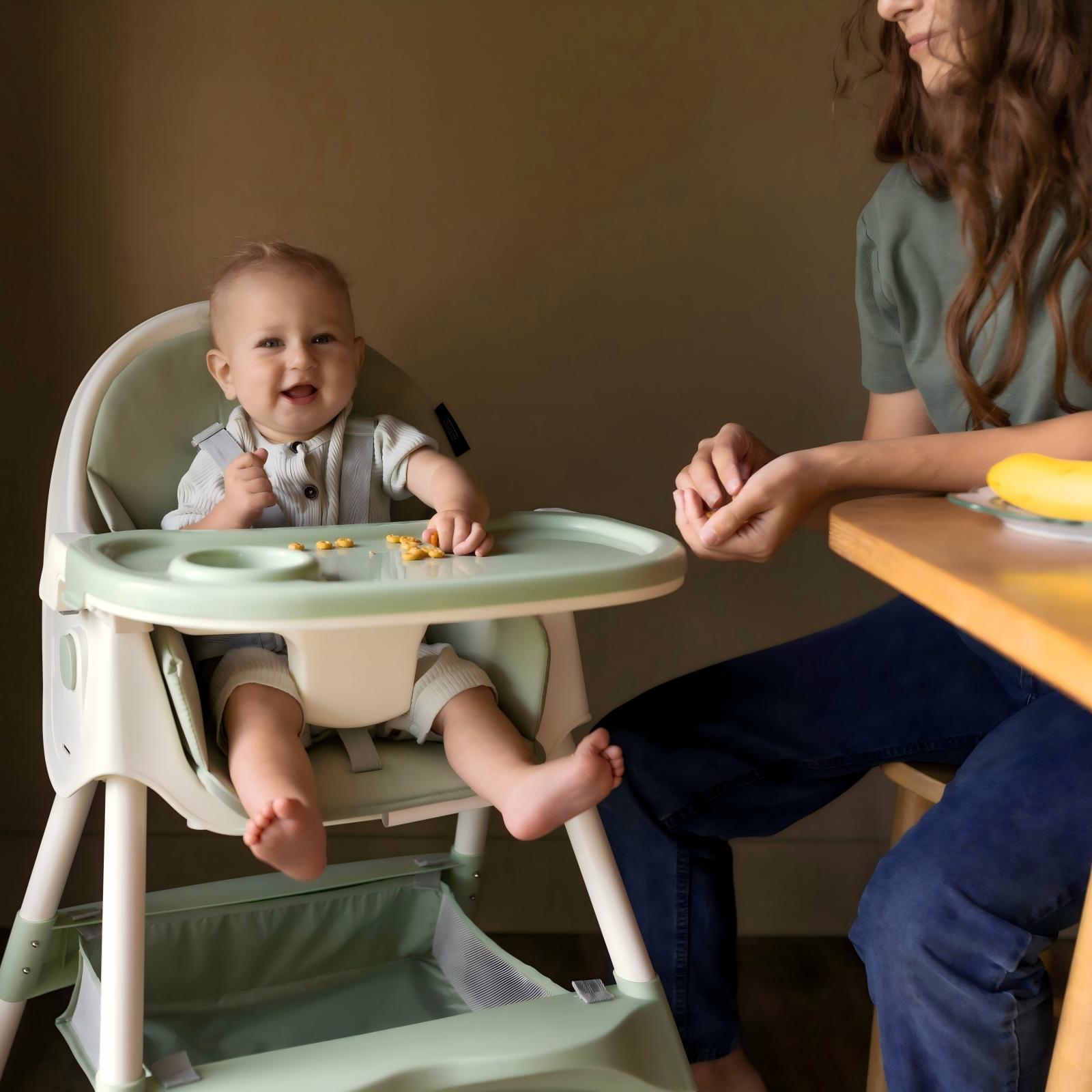 How to Encourage Independent Eating Habits in Babies