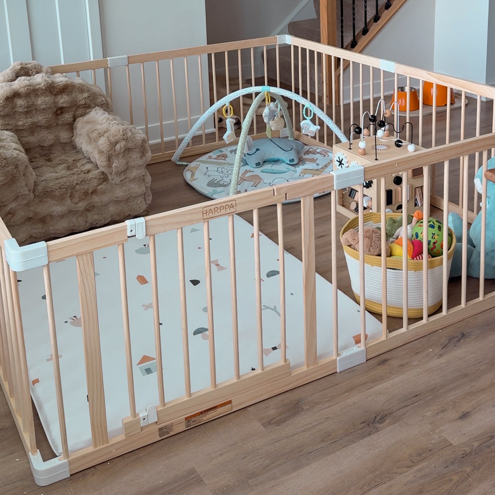 🌿 Supporting Your Child’s Independent Growth: Starting with a Wooden Playpen