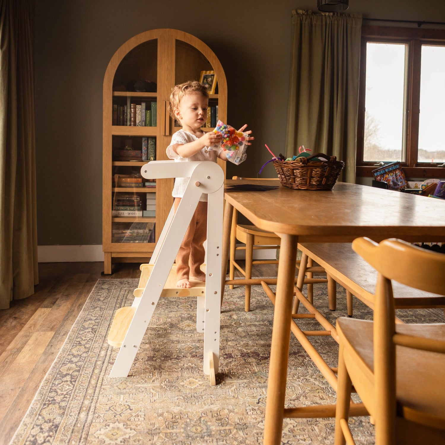 How Montessori Parenting Shapes Modern Parenting Choices