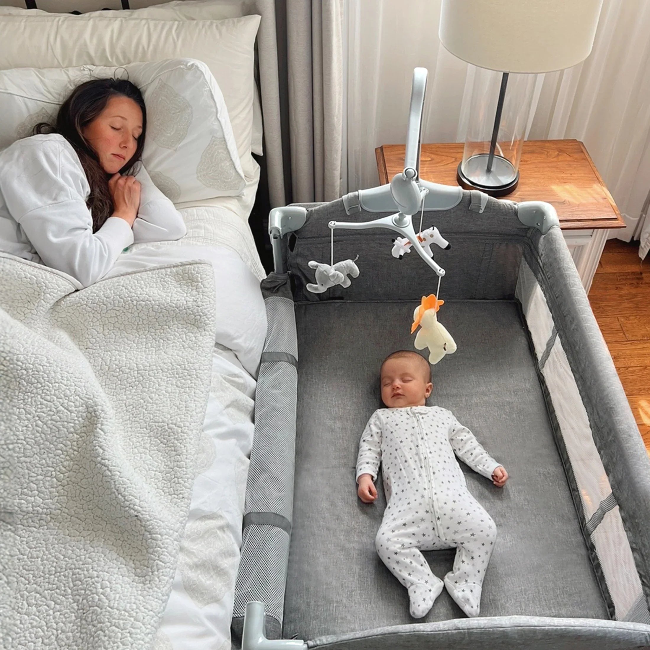 Harppa Saimia 5-in-1 Pack n Play Bassinet & Playard, Portable Crib