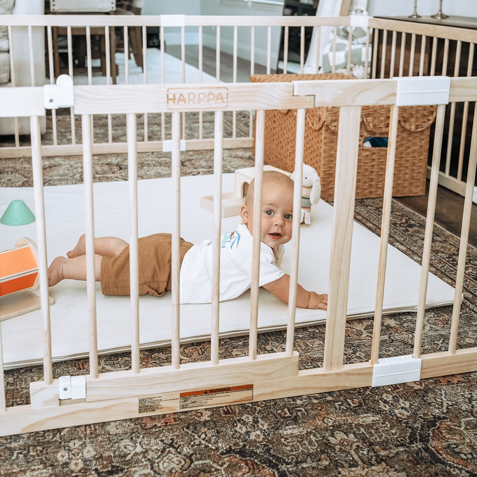 HARPPA Baby Gate Playpen Baby Fence for Babies and Toddlers